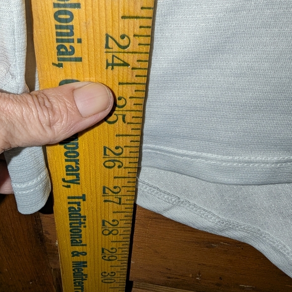 Under Armour White Short Sleeve Tee Athletic Fit - Picture 7 of 8